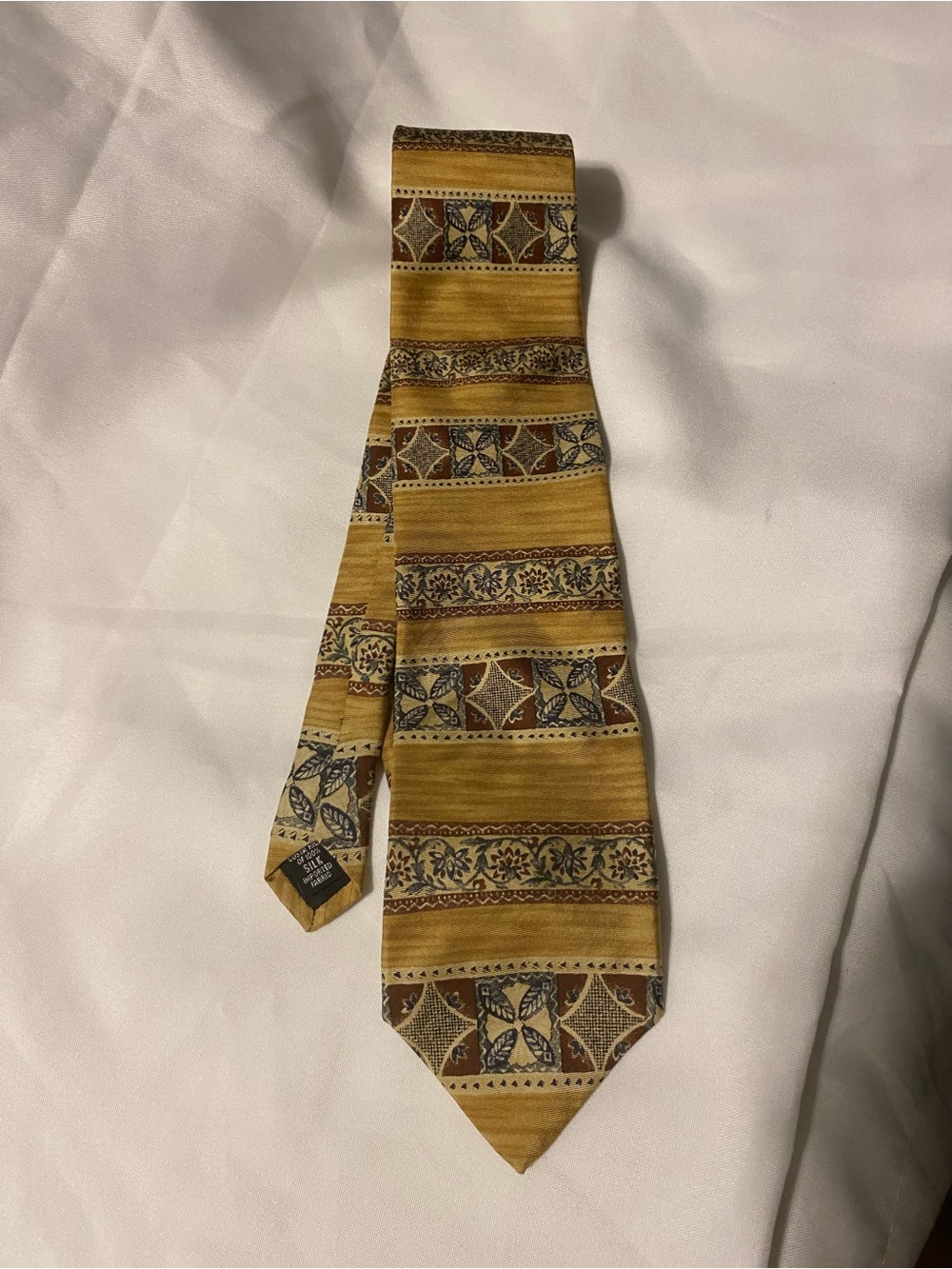 bill blass Gold and Brown Patterned Silk Tie